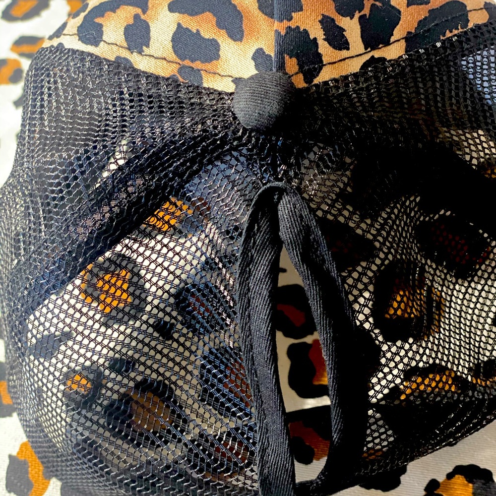 Leopard Hat - Picture 2 of 4